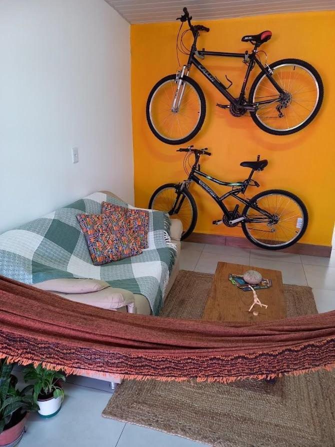 Casinha Aconchegante No Centro De Bonito I Tv, Ar-Condicionado, Bicicletas, Rede, Cozinha E Wi-Fi 20Mb Villa Ngoại thất bức ảnh